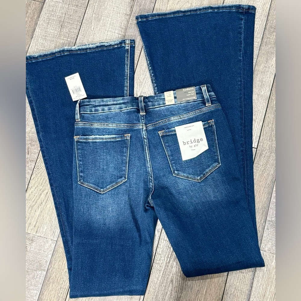 NEW! Bridge by Gly Hudson Mid-Rise Super Flare Jean - Picture 2 of 8